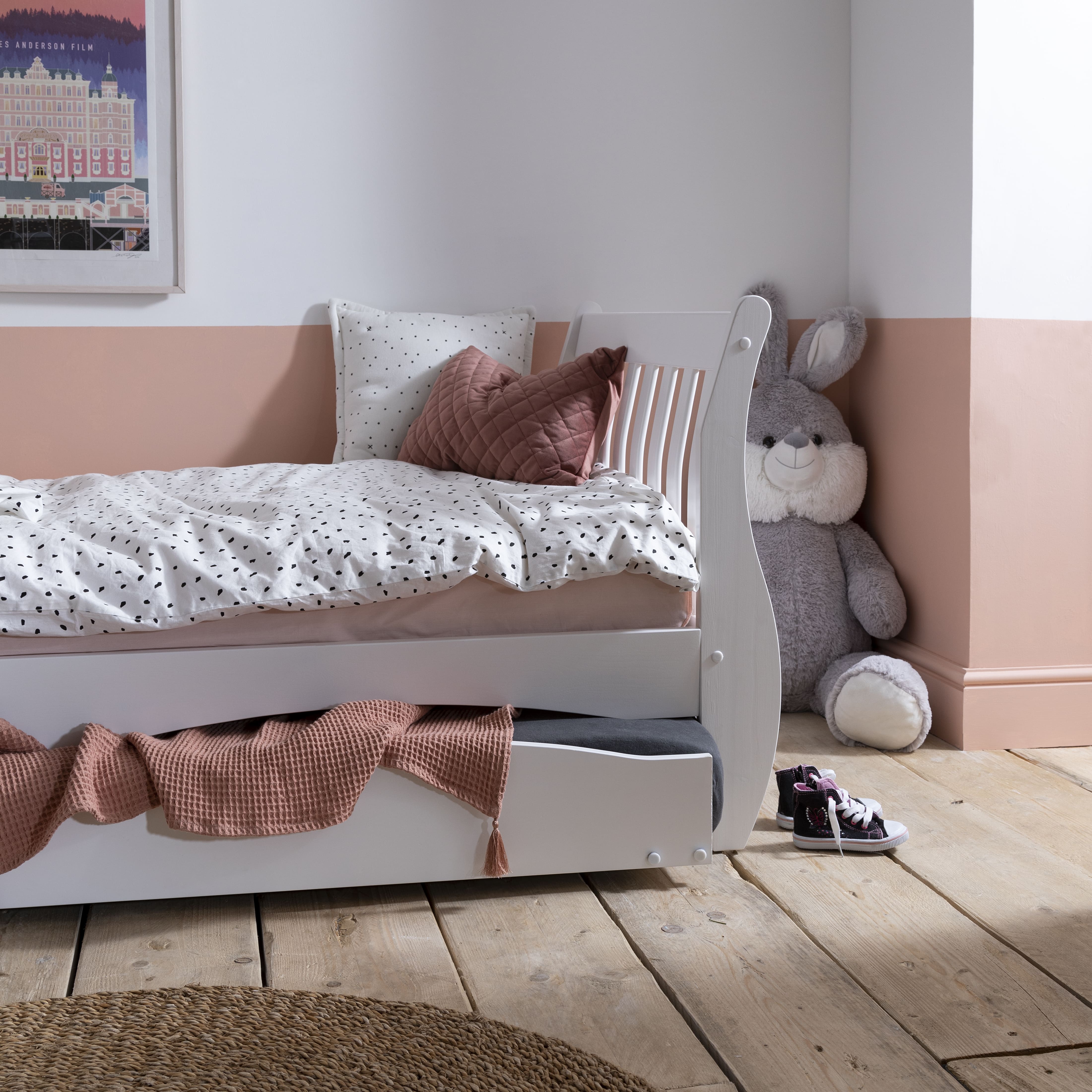 Pull Out Trundle For Astrid Sleigh Bed in White Noa Nani