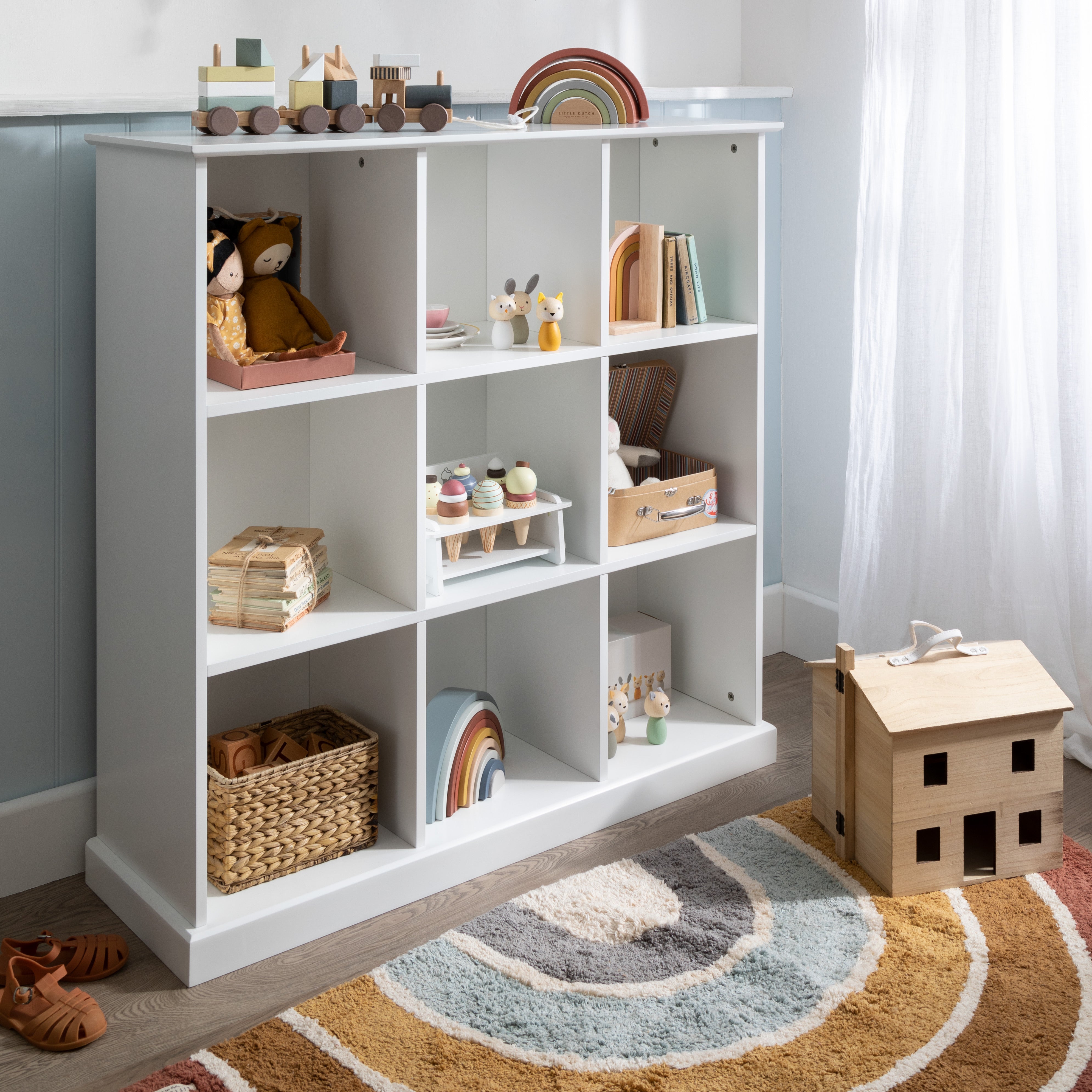 Cube toy store storage unit