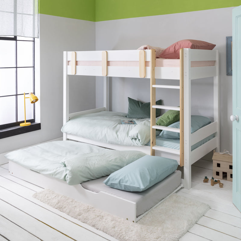 Pull out Trundle Spacesaver Bed in Classic White